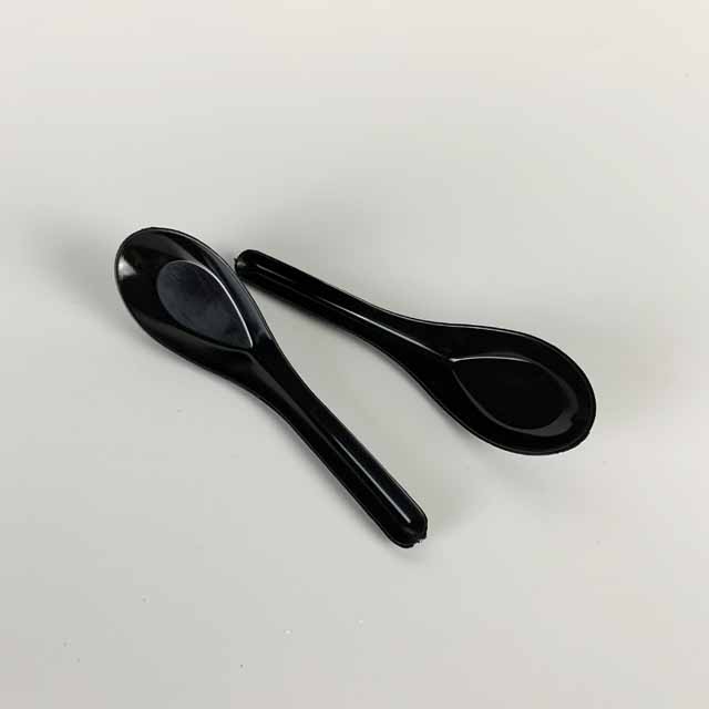 black chinese spoon 